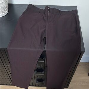 RW&CO. Maroon men’s dress pant